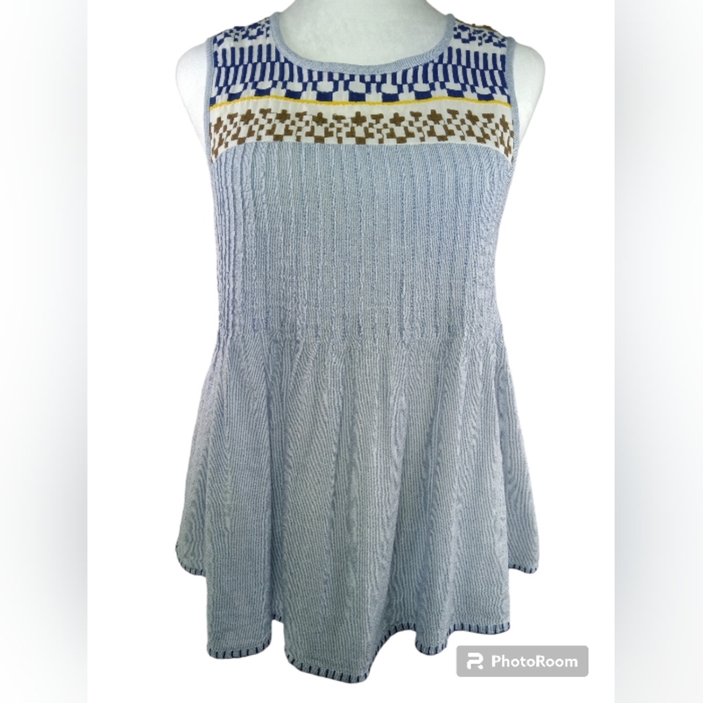 Lucky Brand Size Small Sleeveless Embroidered Knit Top